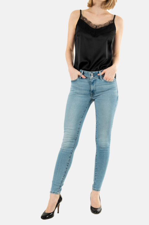 Jeans levi's® 711 double button 0003 moments like this main product photo