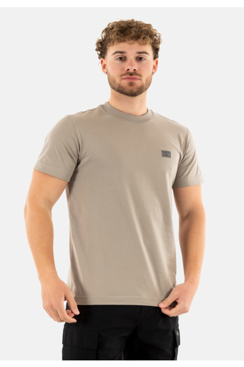 Tee shirt calvin klein jeans woven label regular peo rock ridge main product photo