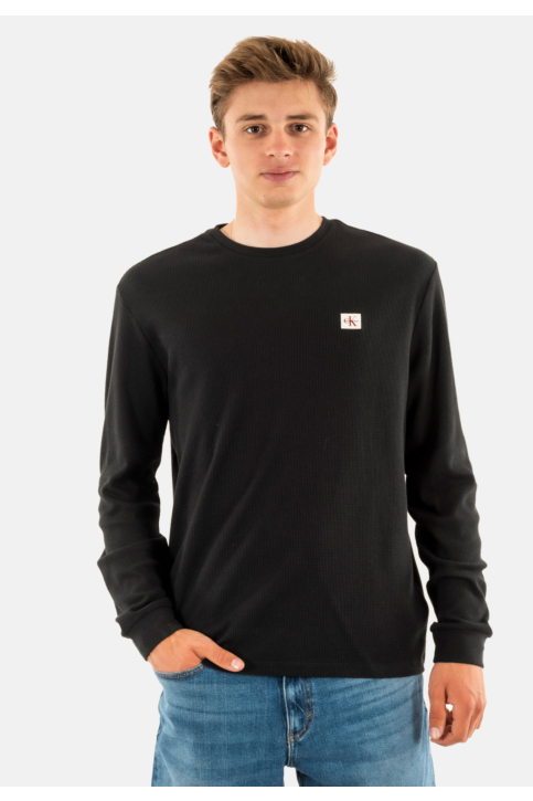 Tee shirt manches longues calvin klein jeans waffle badge crew ub1 black main product photo