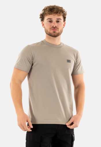 Tee shirt calvin klein jeans woven label regular peo rock ridge